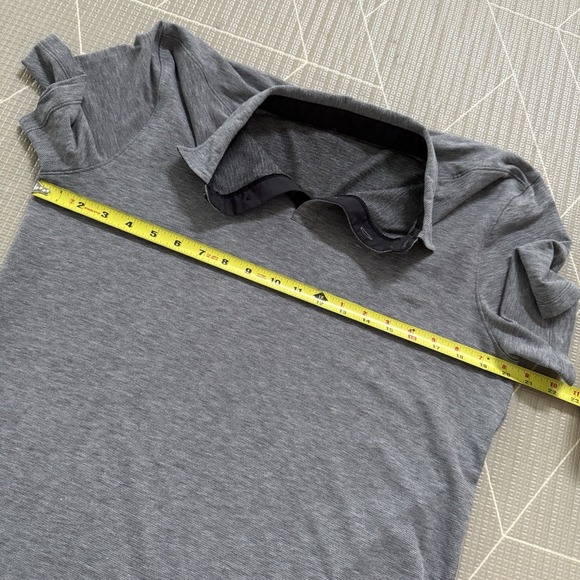 Lululemon Men's Golf Polo L Heather Gray Short Sleeve Performance - Picture 4 of 5
